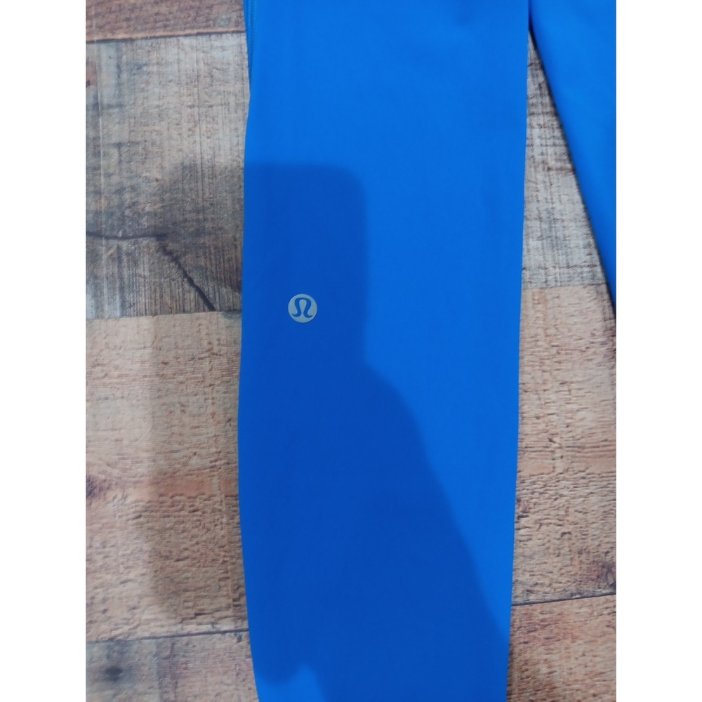 Women's Lululemon Bright Blue Leggings Sz 2 Side Pockets 2651 - Picture 9 of 9